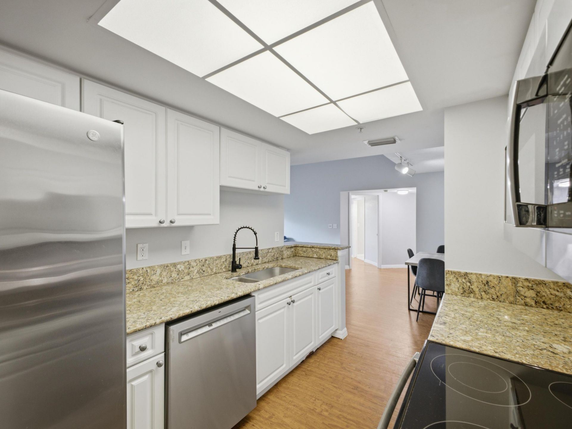 900 Crestwood Court S, Unit 920, Royal Palm Beach, FL 33411 Photo