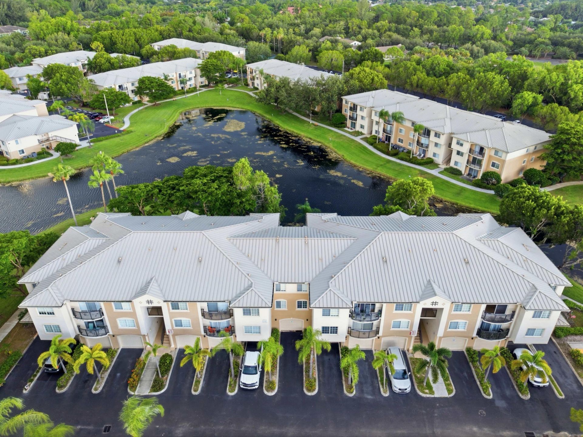 900 Crestwood Court S, Unit 920, Royal Palm Beach, FL 33411 Photo