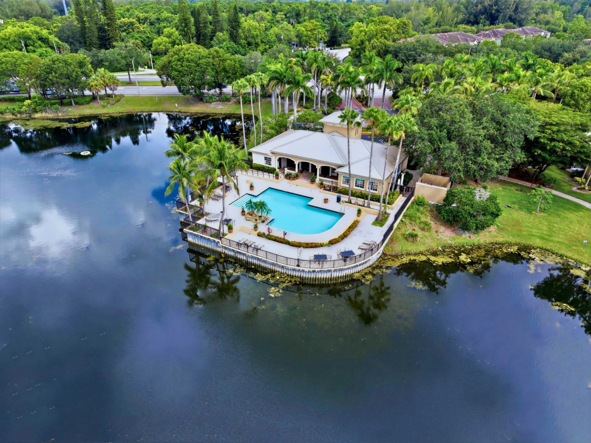 900 Crestwood Court S, Unit 920, Royal Palm Beach, FL 33411 Photo
