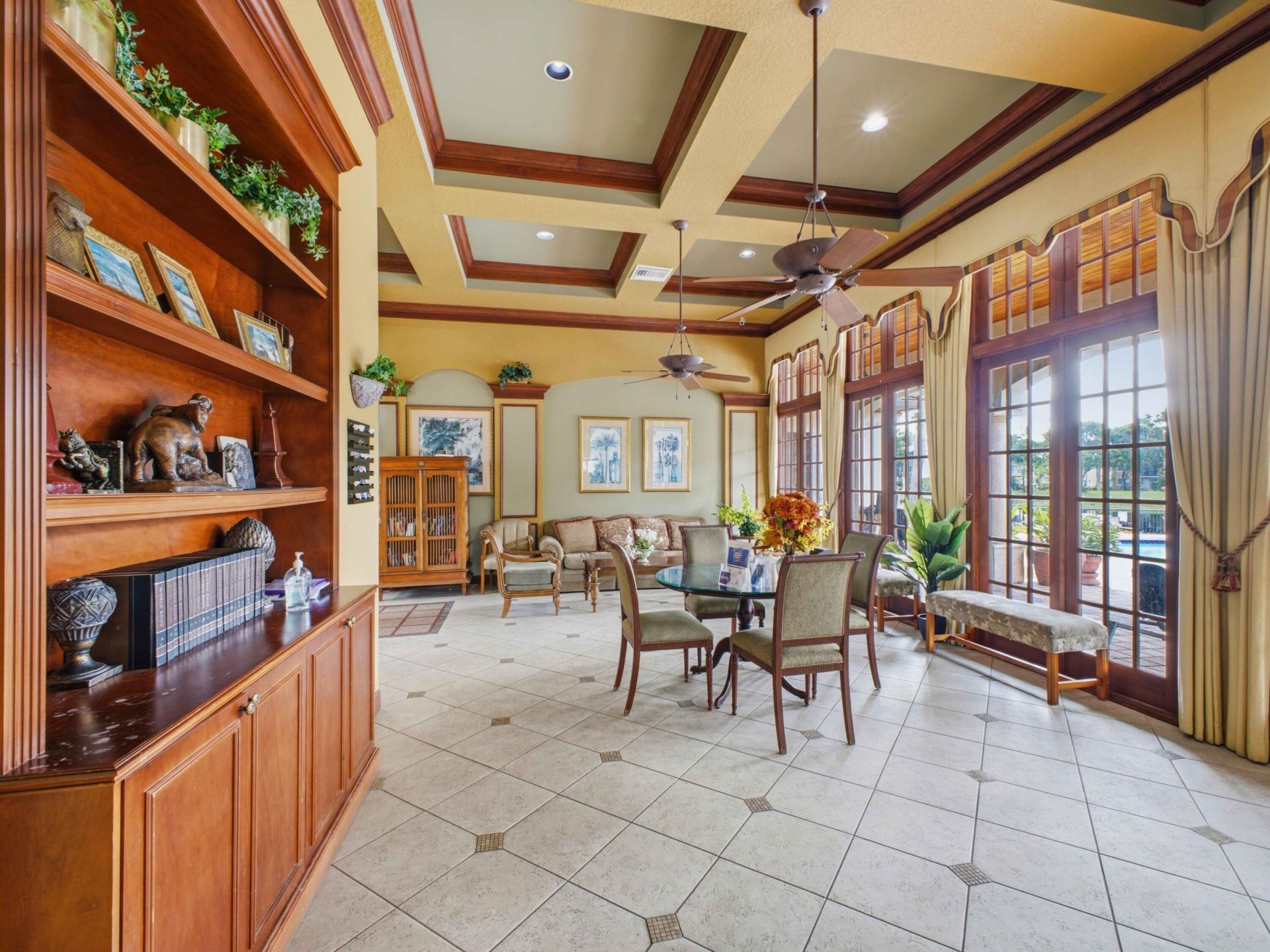 900 Crestwood Court S, Unit 920, Royal Palm Beach, FL 33411 Photo