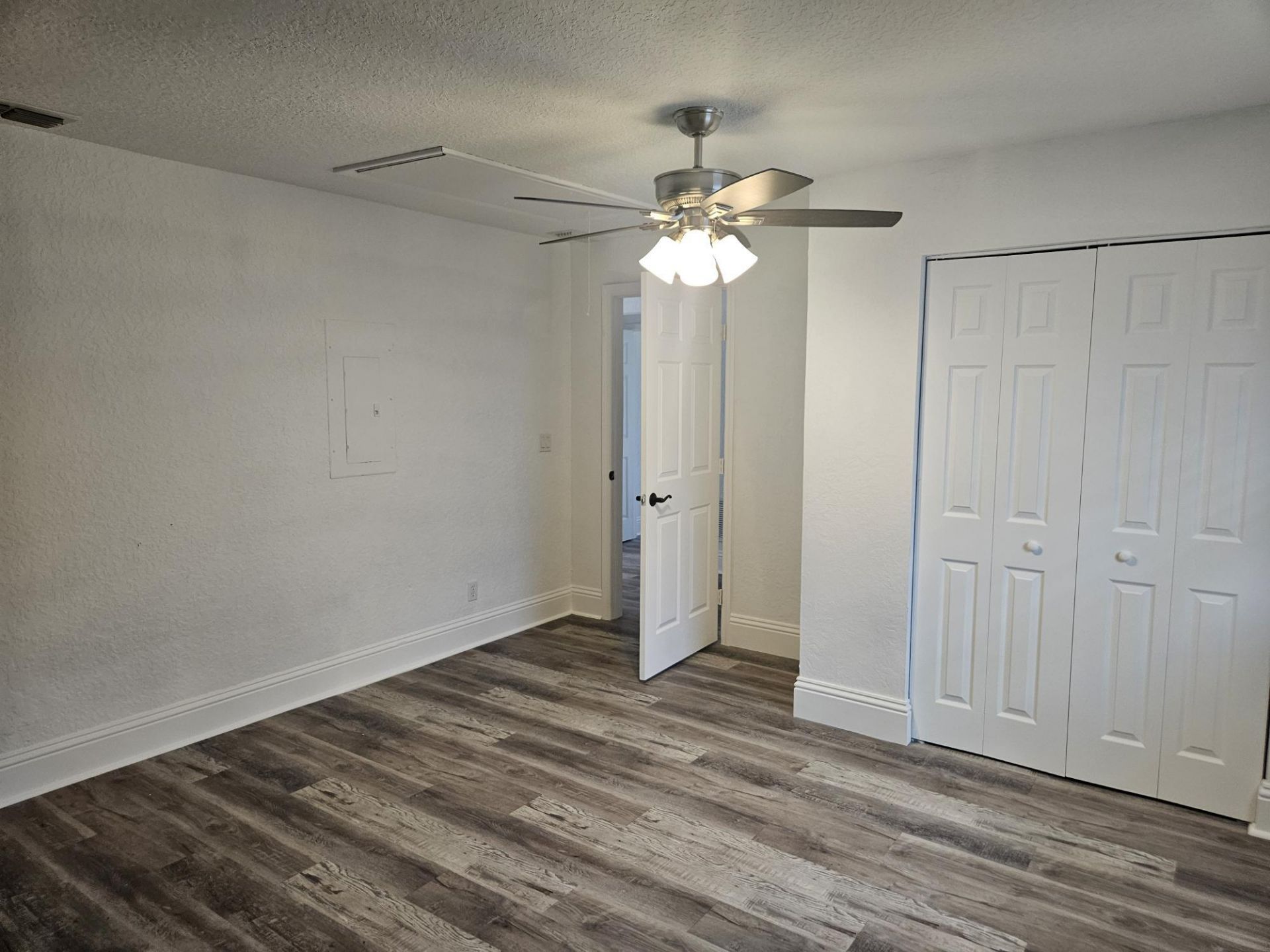 463 NW Ravenswood Lane, Port Saint Lucie, FL 34983 Photo