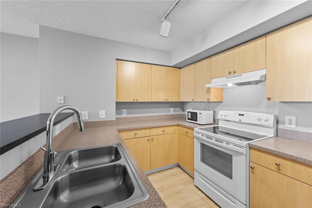 8736 River Homes Ln , Unit 7304, Bonita Springs, FL 34135 Photo