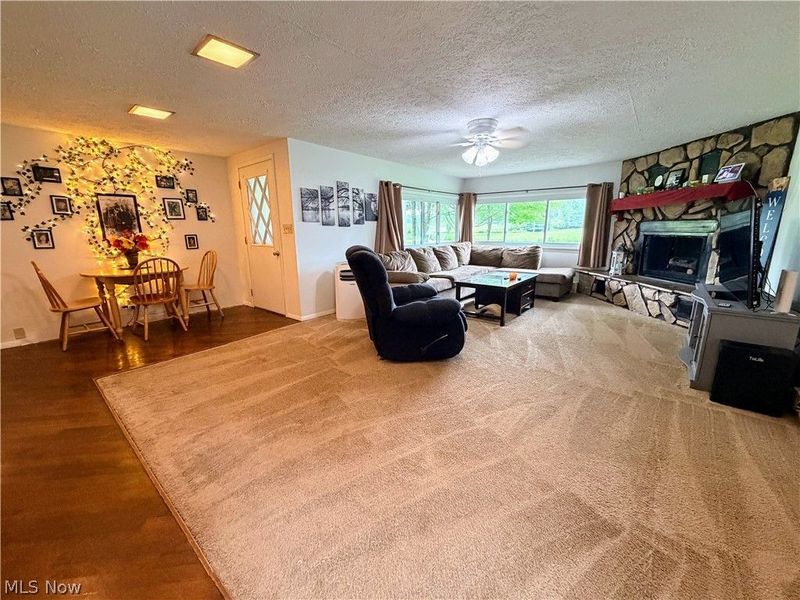 728 Johnson Plank Road NE, Warren, OH 44481 Photo 2