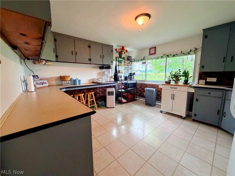 728 Johnson Plank Road NE, Warren, OH 44481 Photo 7
