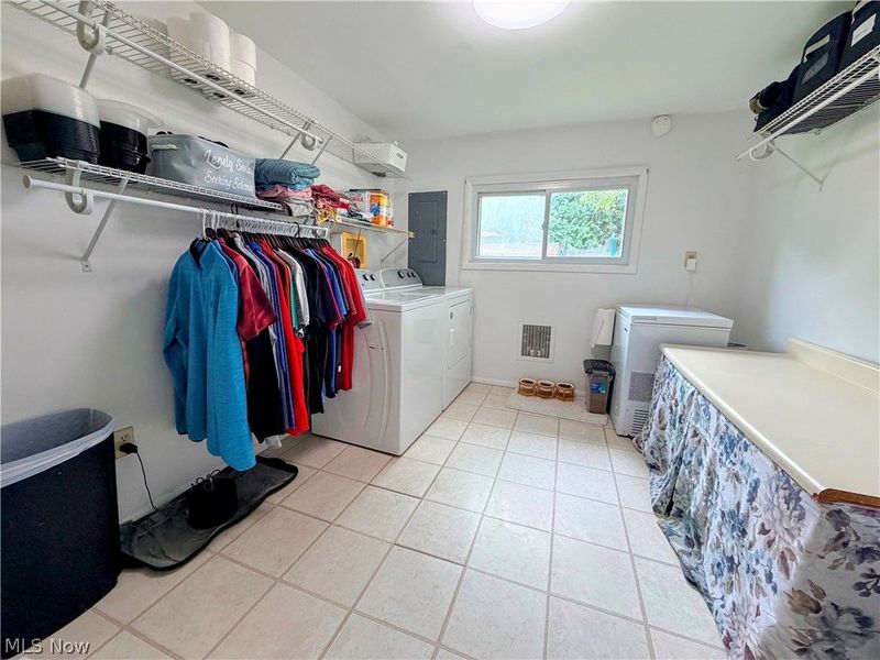 728 Johnson Plank Road NE, Warren, OH 44481 Photo 8