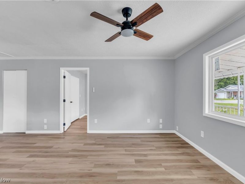 320 Elberta Drive, Vermilion, OH 44089 Photo 3