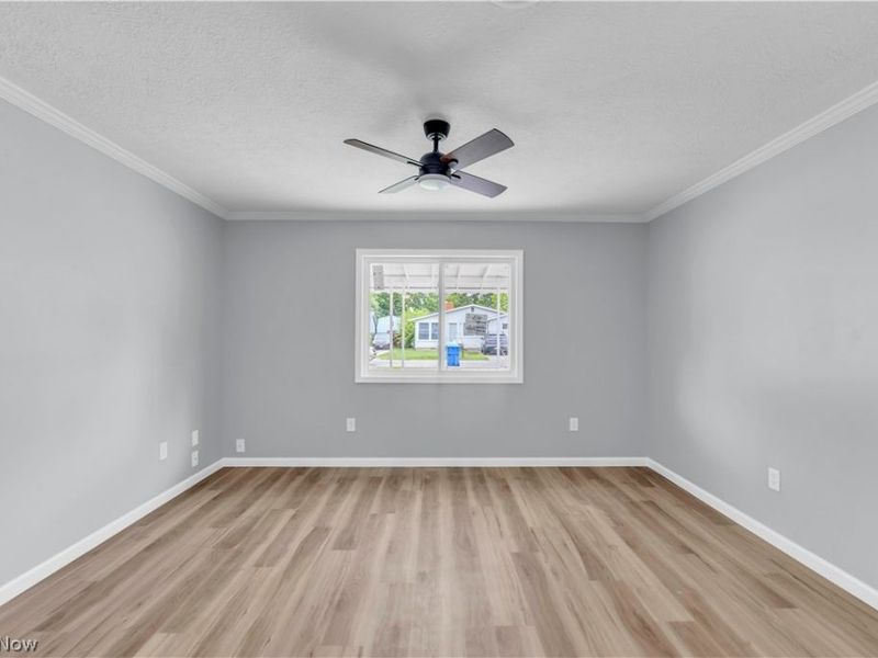 320 Elberta Drive, Vermilion, OH 44089 Photo 4