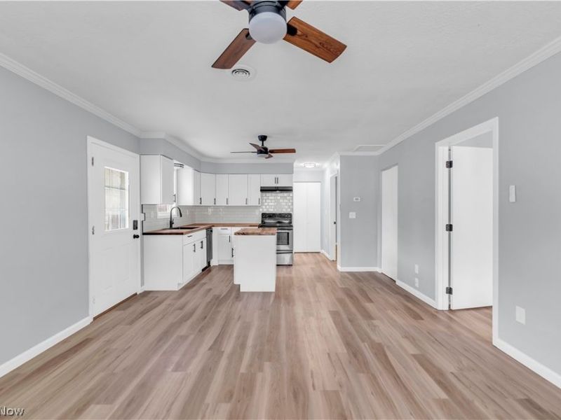 320 Elberta Drive, Vermilion, OH 44089 Photo 5