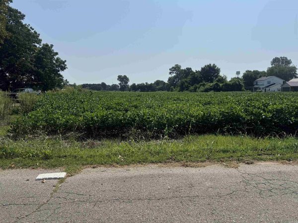 1 Debra Drive , Blytheville, AR 72315
