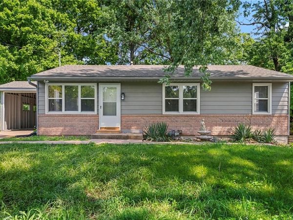 4209 Arlington Avenue, Kansas City, MO 64133