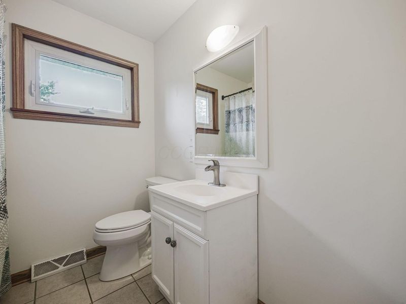 360 W Columbus Street, Lithopolis, OH 43136 Photo 10