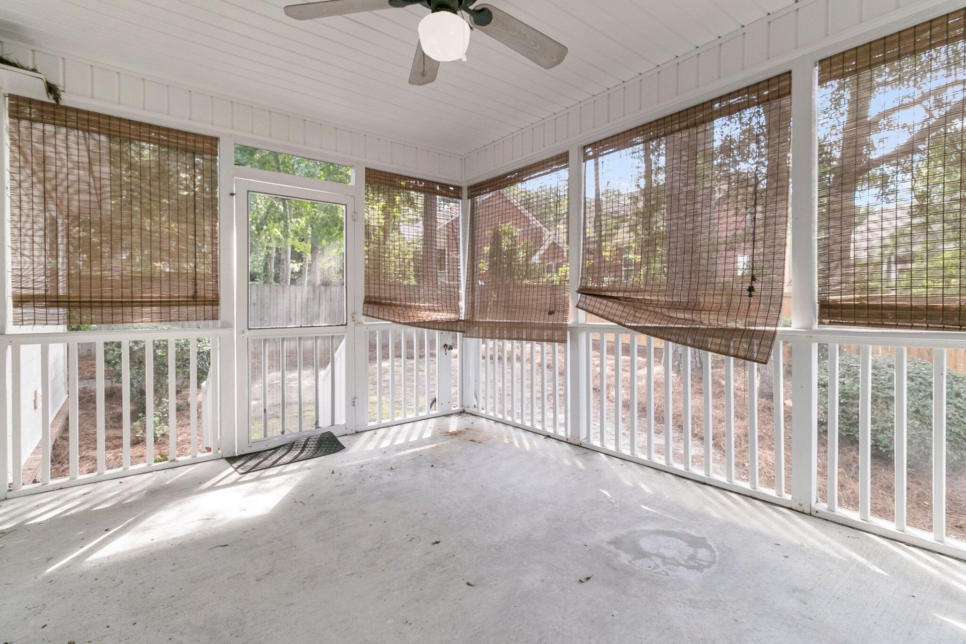 8618 Woodland Walk Photo 36