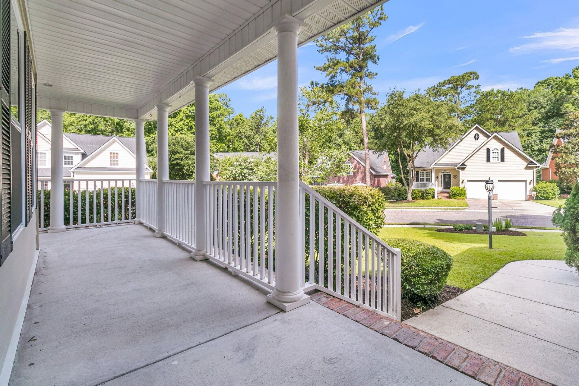 8618 Woodland Walk Photo 4