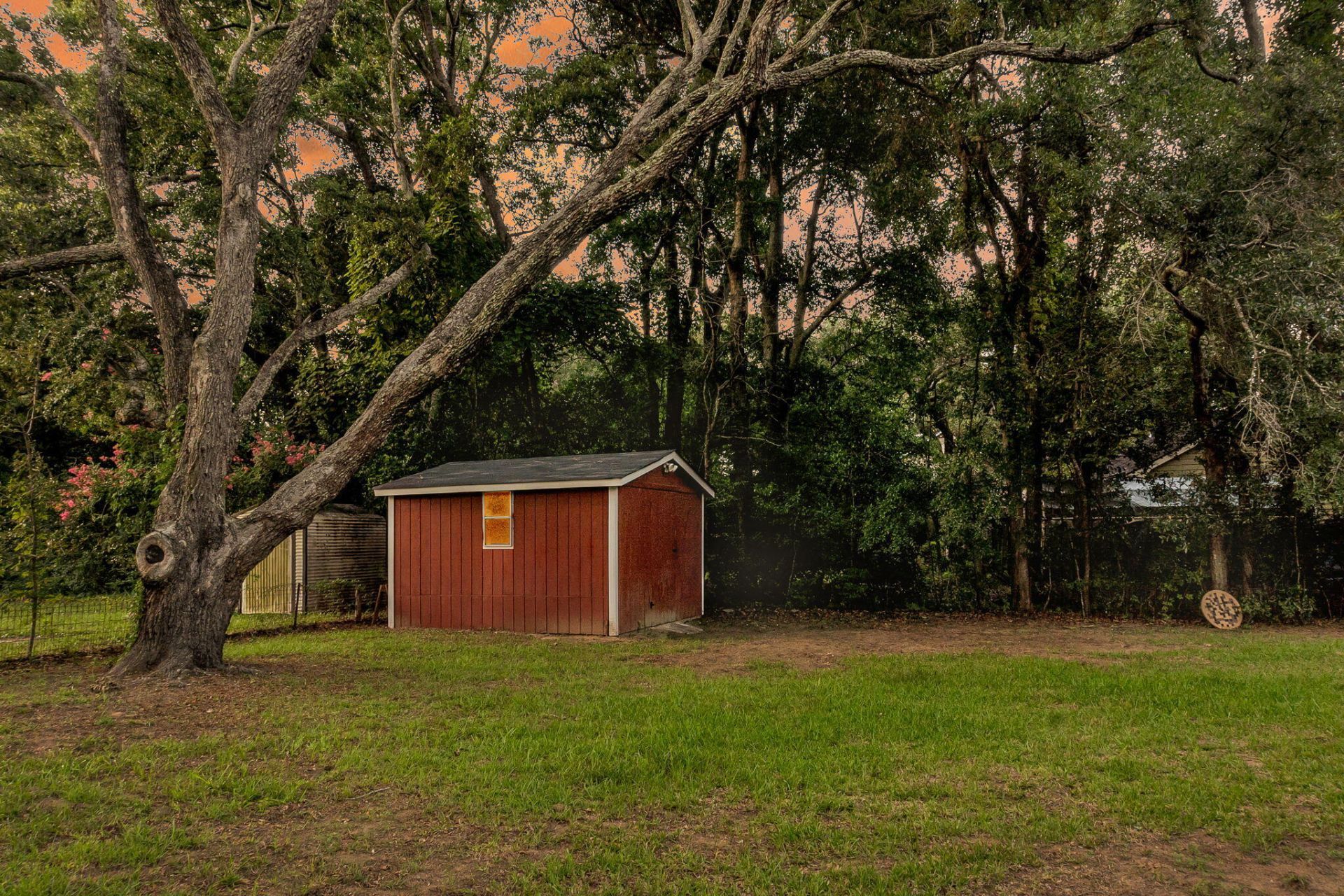 1204 Midvale Avenue Photo 30