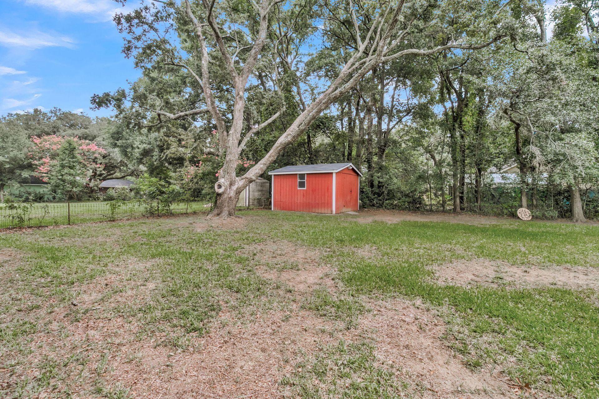 1204 Midvale Avenue Photo 40