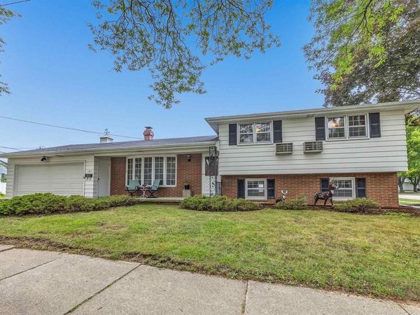 1383 MINAHAN STREET, Green Bay, WI 54304