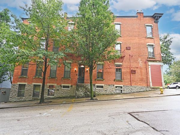 945 Parkside Place, Cincinnati, OH 45202