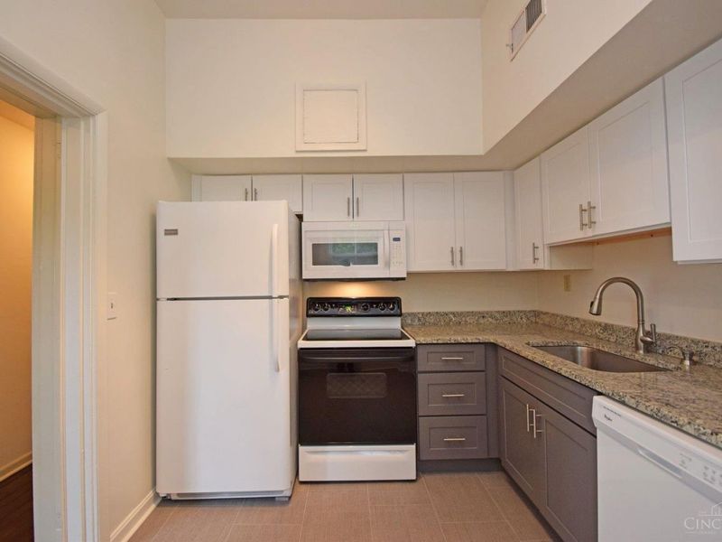 945 Parkside Place, Cincinnati, OH 45202 Photo 20