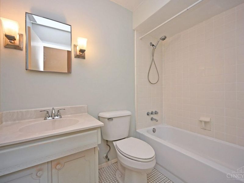 945 Parkside Place, Cincinnati, OH 45202 Photo 65