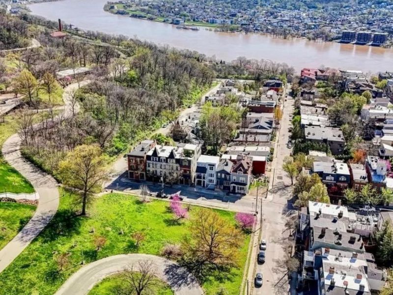 945 Parkside Place, Cincinnati, OH 45202 Photo 83