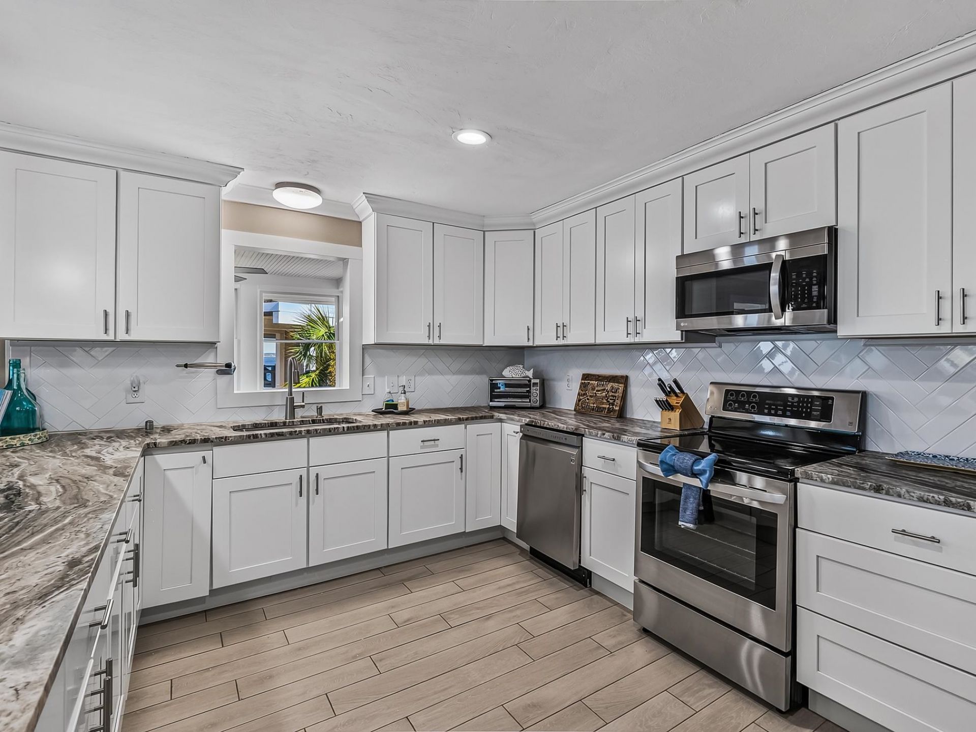 1645 Shell Point Road , Crawfordville, FL 32327 Photo