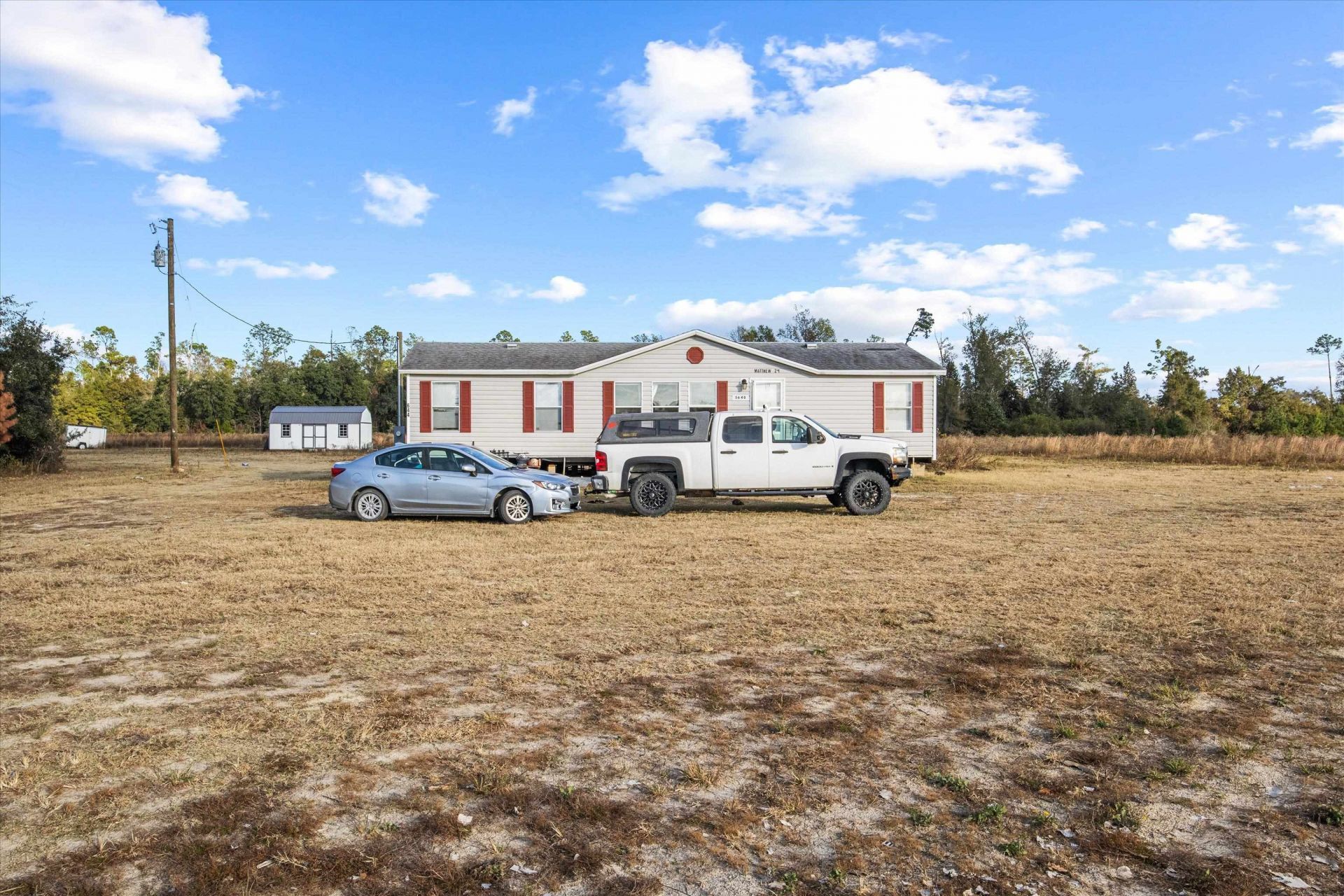 644 Treeline Road , Grand Ridge, FL 32442 Photo