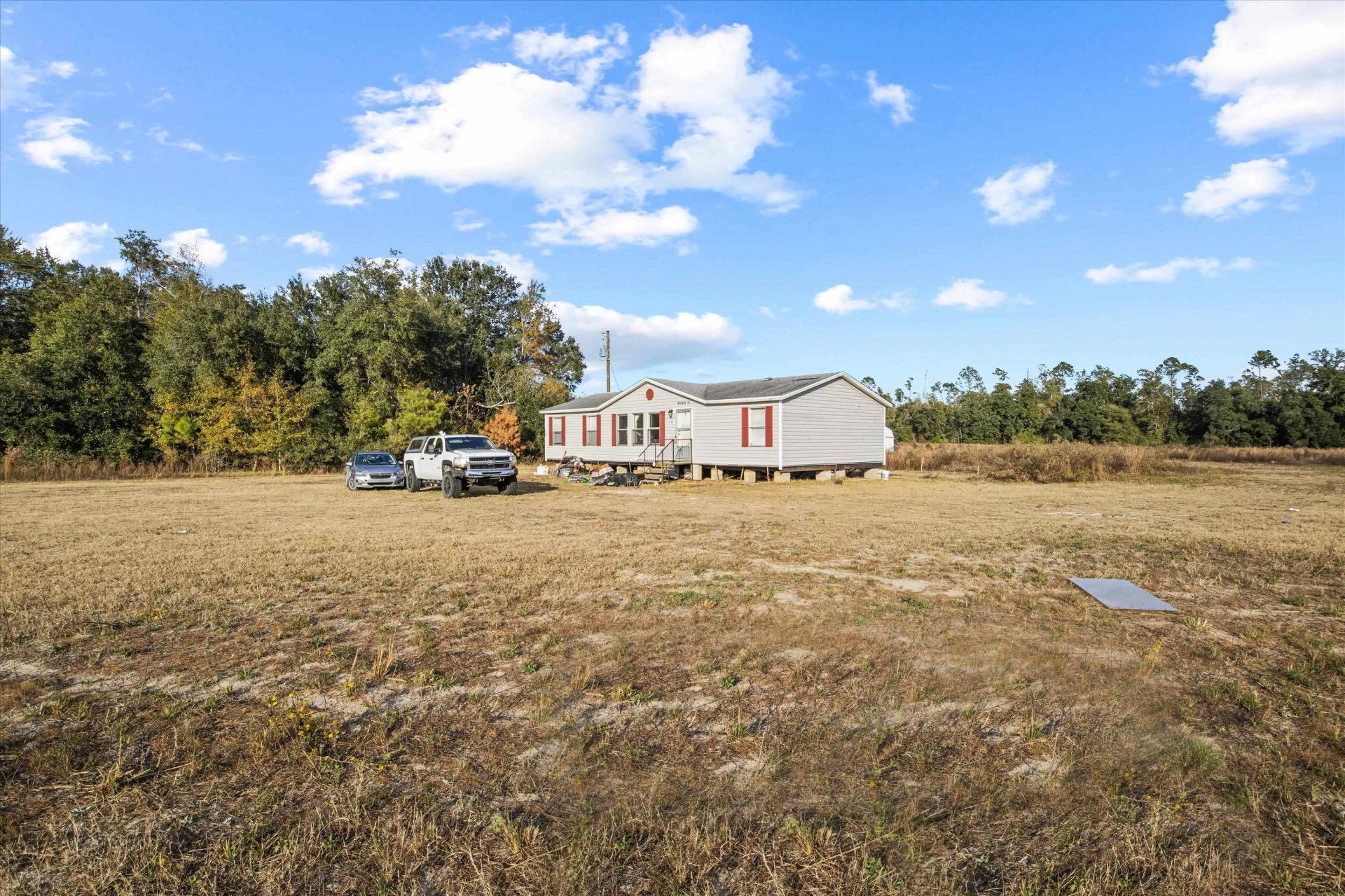 644 Treeline Road , Grand Ridge, FL 32442 Photo