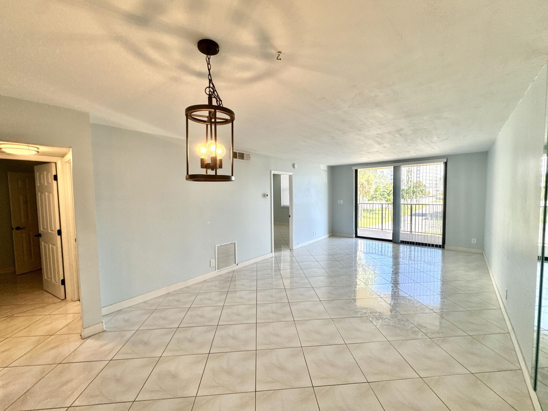 801 N Ocean Boulevard, Unit 202, Pompano Beach, FL 33062 Photo