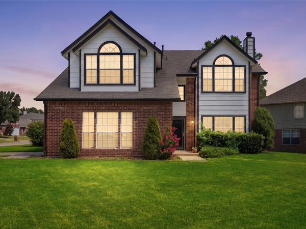 1301 N Willow Avenue , Broken Arrow, OK 74012