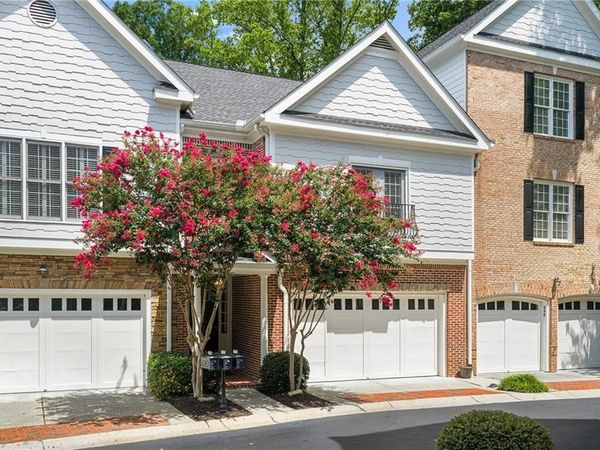 5492 Glenridge Drive, Unit 544, Sandy Springs, GA 30342