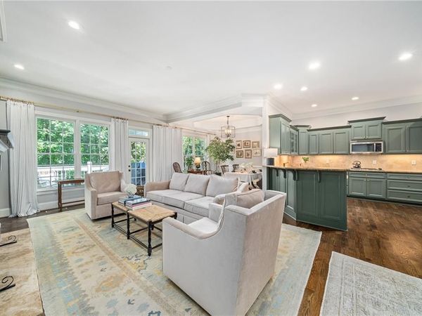 5492 Glenridge Drive , Unit 544, Sandy Springs, GA 30342