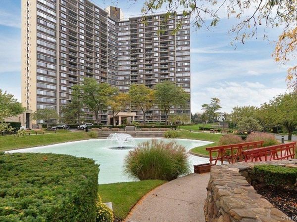1 Bay Club Drive , Unit 18L, Bayside, NY 11360
