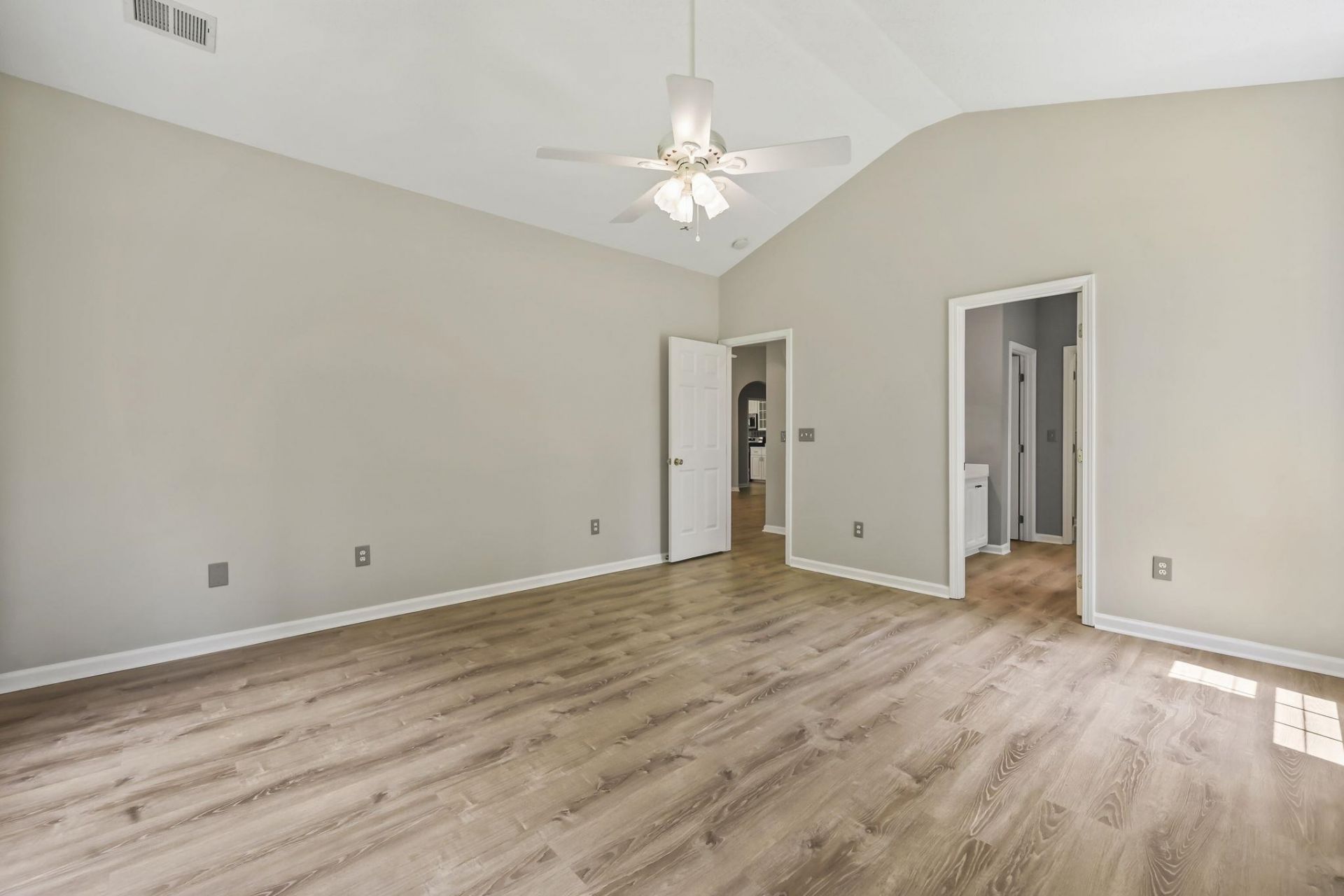1722 Hagen Ct. Photo 23