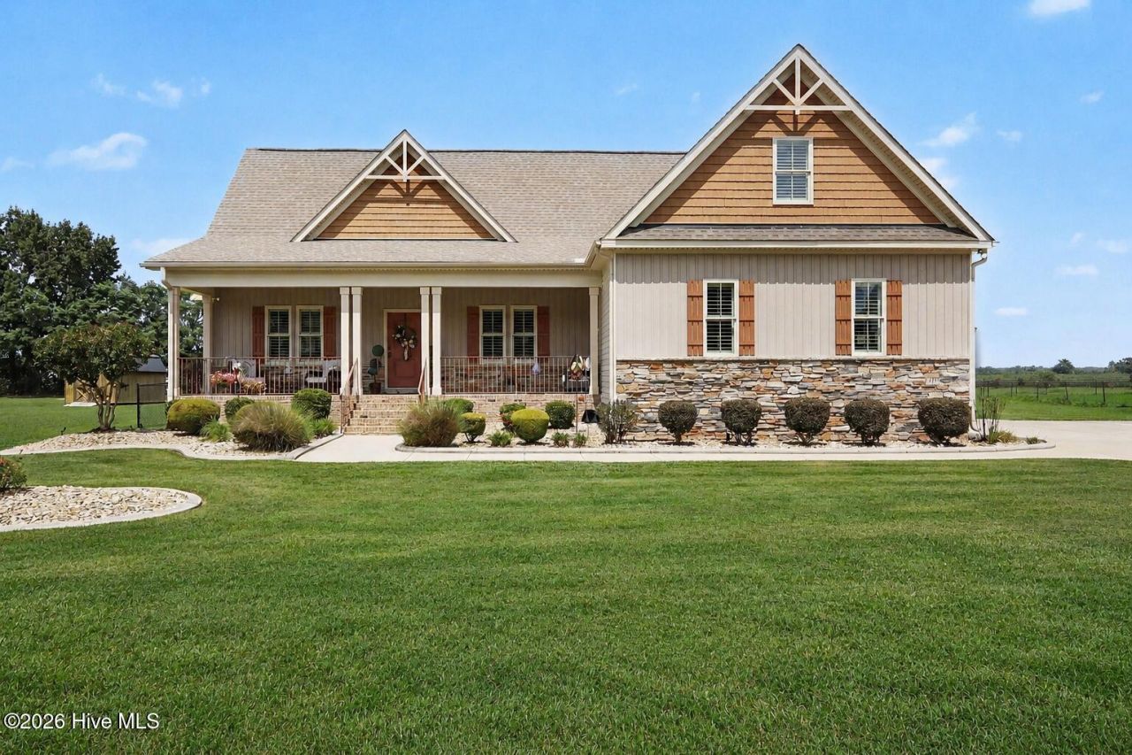 125 Tedpace Street, Princeton, NC 27569 Main Photo