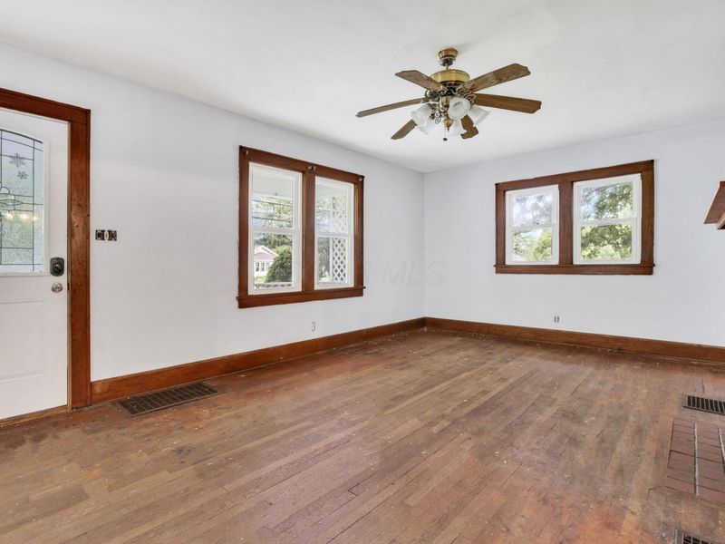 597 N Cedar Street, Newark, OH 43055 Photo 5