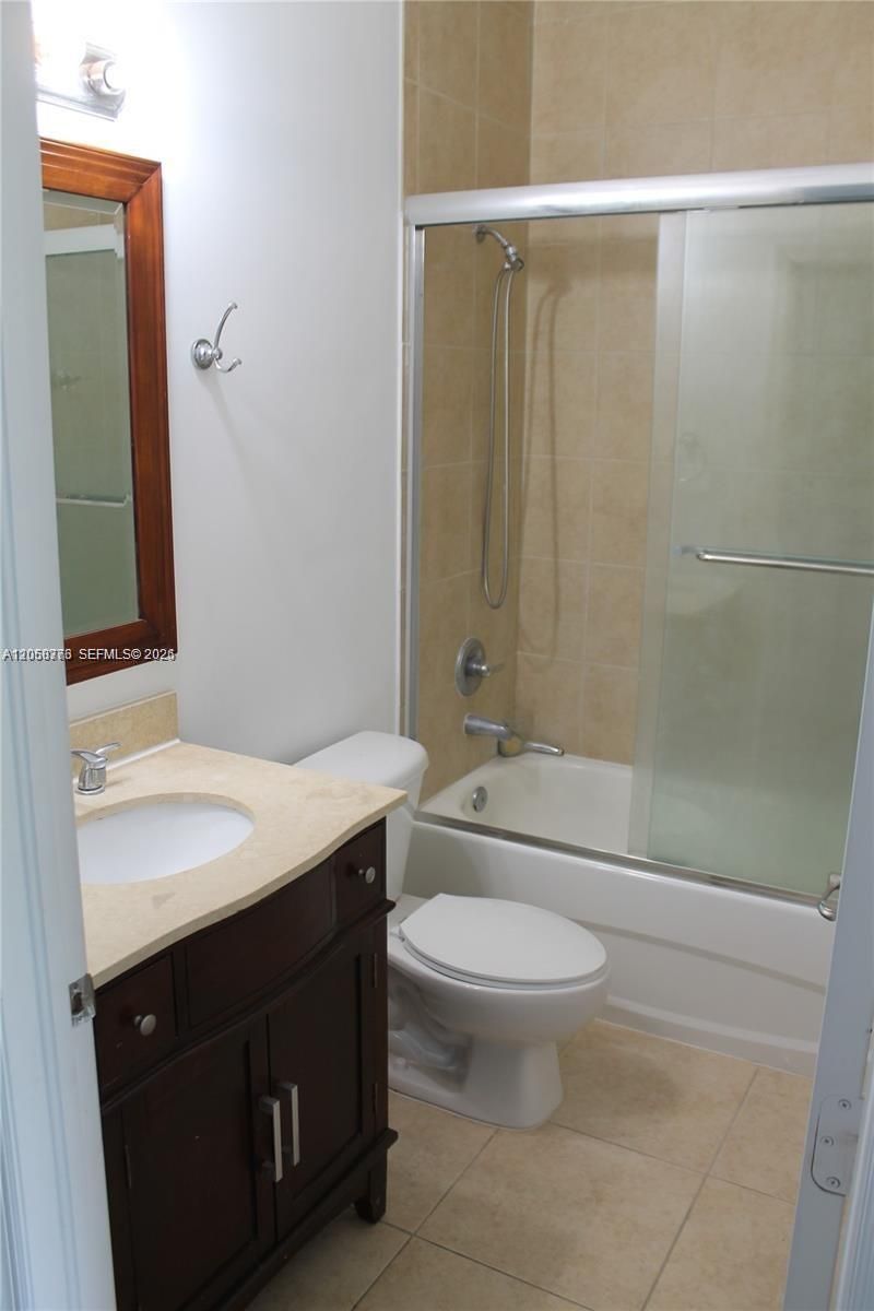 10770 NW 74th Ln , Doral, FL 33178 Photo