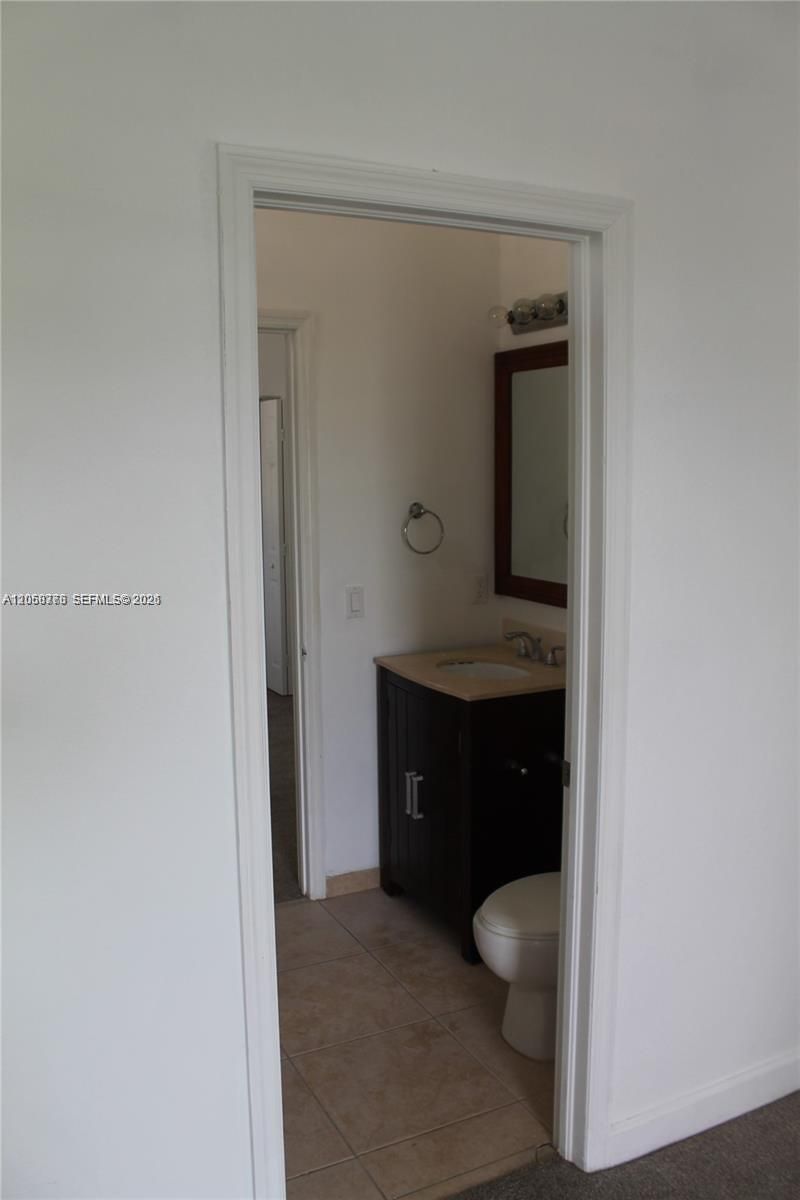 10770 NW 74th Ln , Doral, FL 33178 Photo