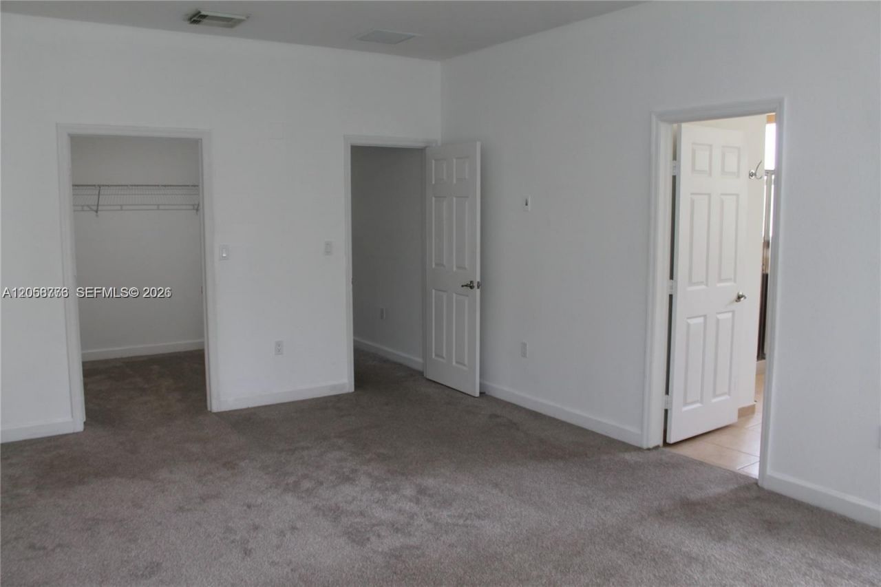 10770 NW 74th Ln , Doral, FL 33178 Photo