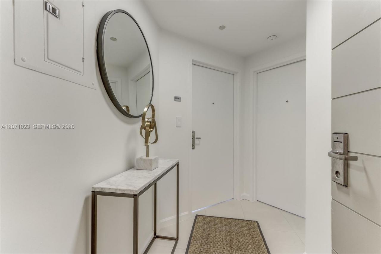 2889 Mcfarlane Rd , Unit 1610, Miami, FL 33133 Photo