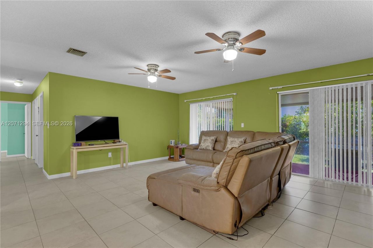 12900 SW 81st St , Miami, FL 33183 Photo