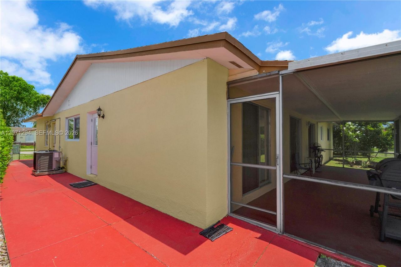 12900 SW 81st St , Miami, FL 33183 Photo