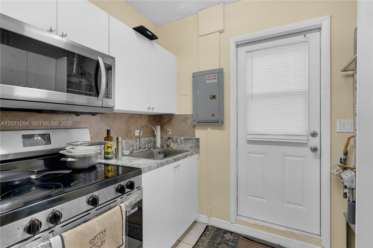12900 SW 81st St , Miami, FL 33183 Photo