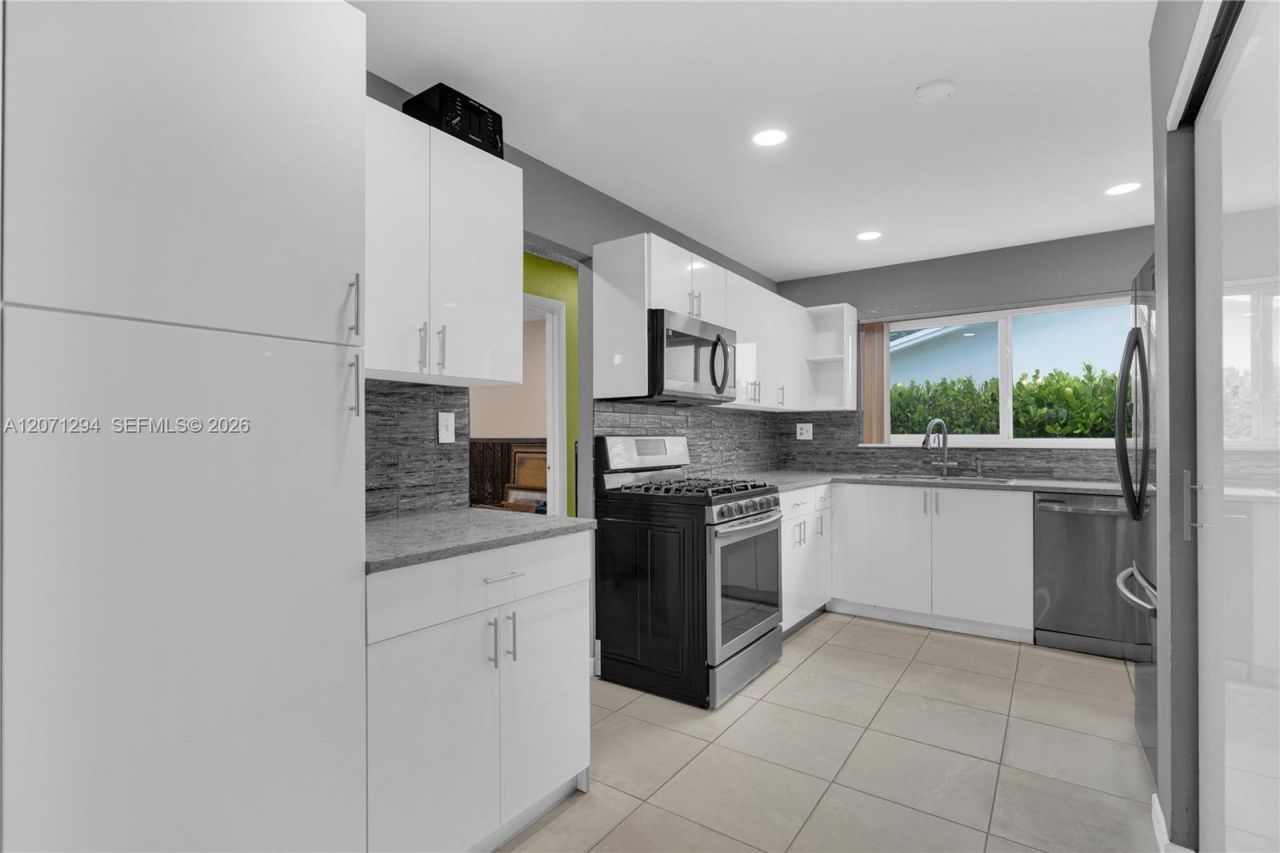 12900 SW 81st St , Miami, FL 33183 Photo