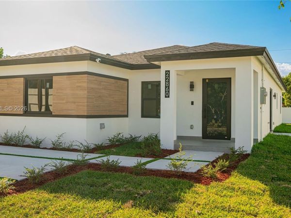22860 SW 122nd PL , Miami, FL 33170