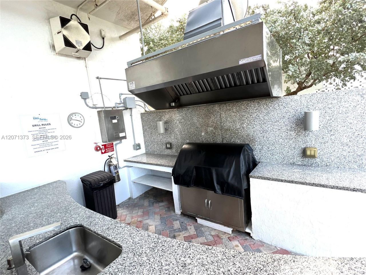 6515 Collins Ave , Unit 1801, Miami Beach, FL 33141 Photo