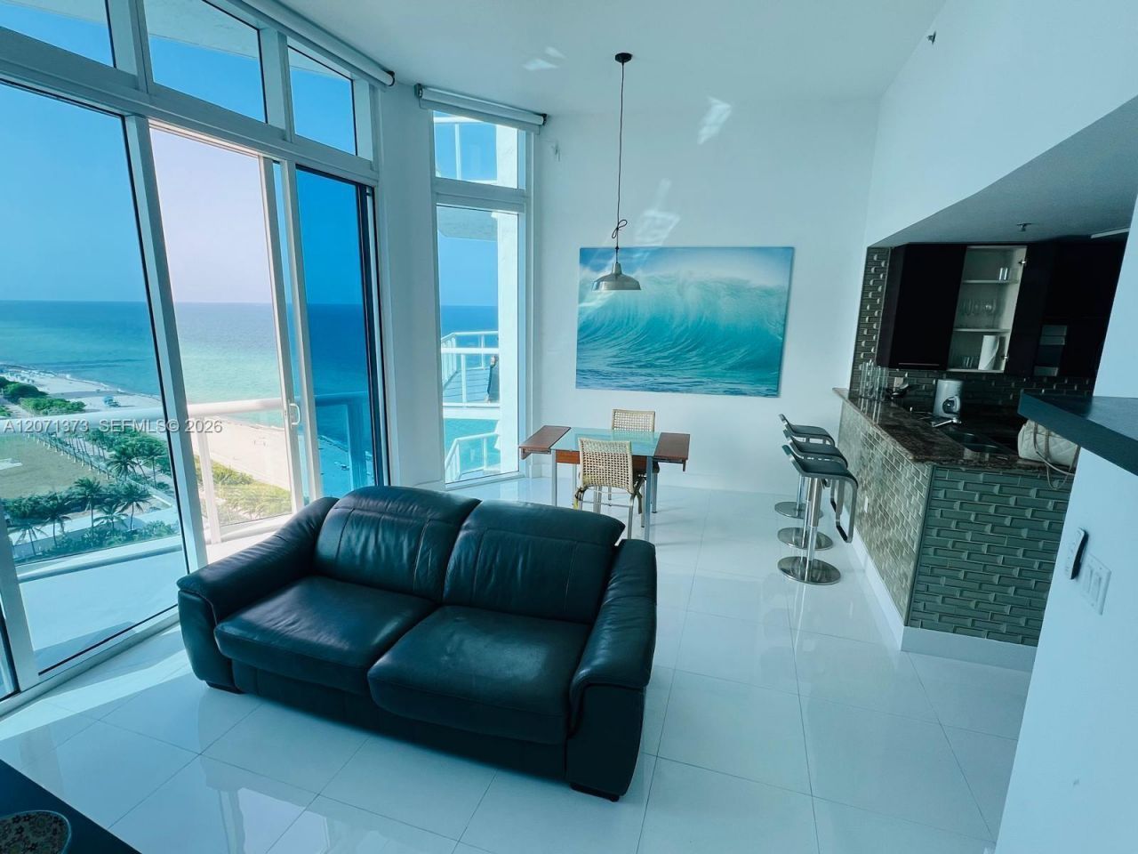 6515 Collins Ave , Unit 1801, Miami Beach, FL 33141 Photo