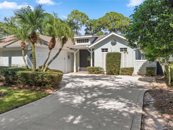 1018 SW Carolina Cir SW , Vero Beach, FL 32962