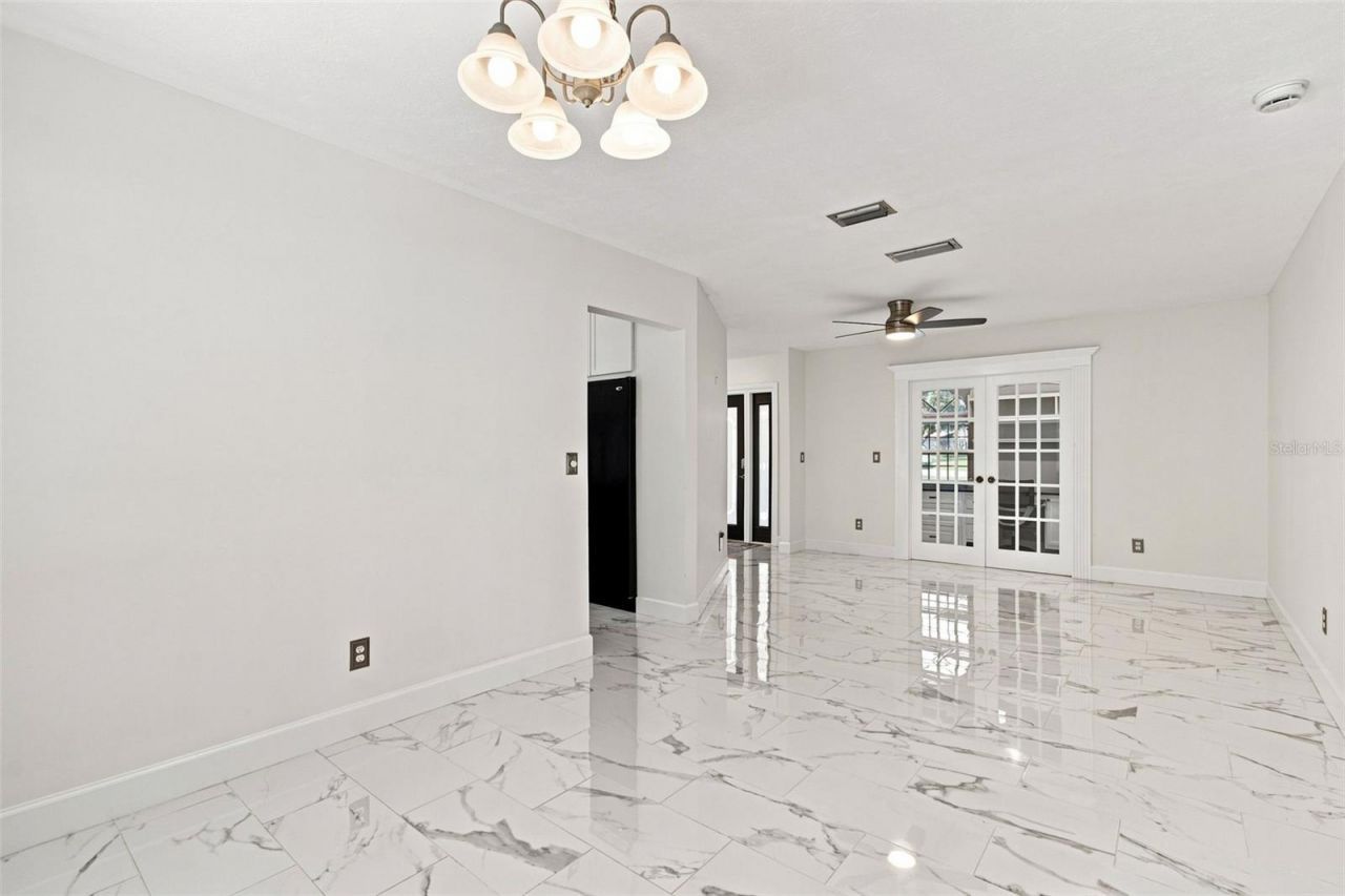 7233 Woodbrook Drive, Tampa, FL 33625 Photo