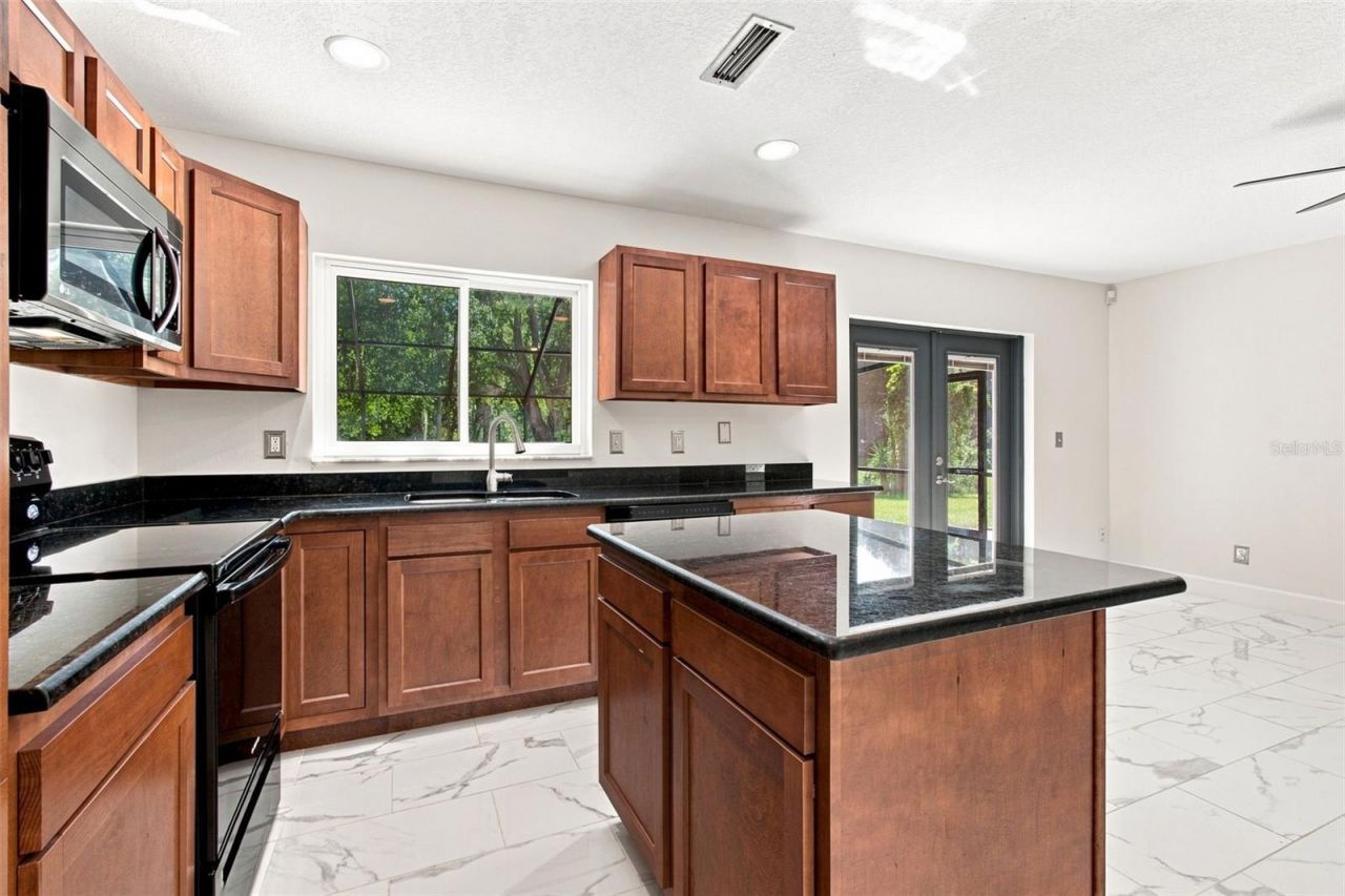 7233 Woodbrook Drive, Tampa, FL 33625 Photo