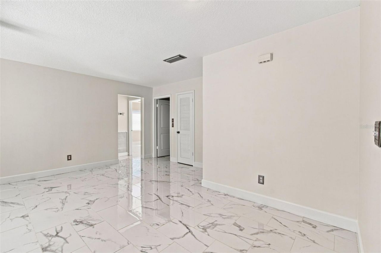 7233 Woodbrook Drive, Tampa, FL 33625 Photo
